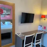 מלון Logis La Lentillere - Restaurant Cote Parc Lalacelle