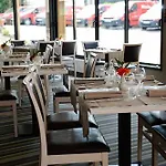 Logis La Lentillere - Restaurant Cote Parc מלון Lalacelle