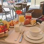 Logis La Lentillere - Restaurant Cote Parc מלון 2*