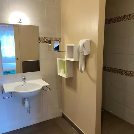 Logis La Lentillere - Restaurant Cote Parc