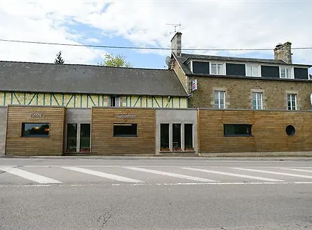 Otel Logis La Lentillere - Restaurant Cote Parc 2*