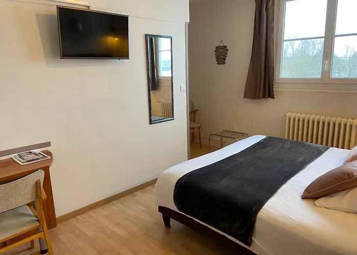 Hotel Logis La Lentillere - Restaurant Cote Parc