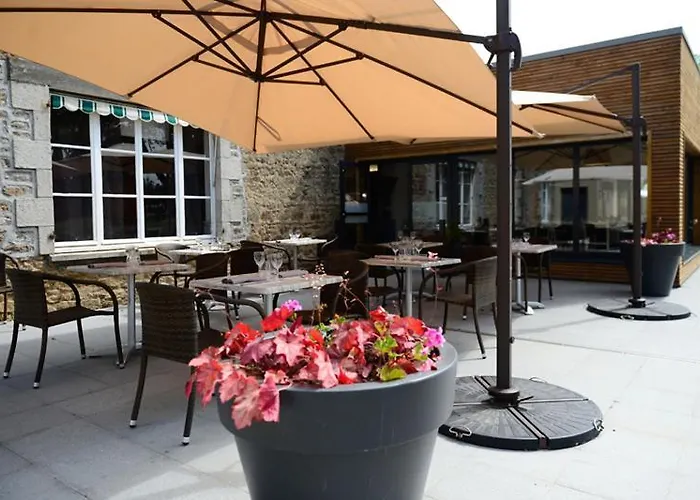 Logis La Lentillere - Restaurant Cote Parc Hotel