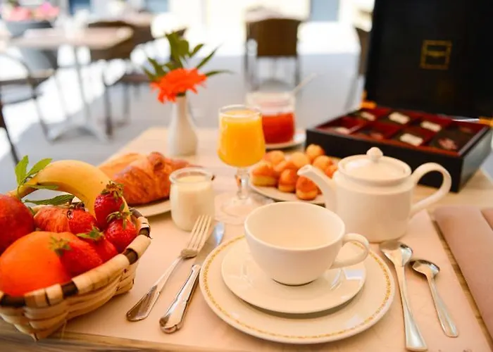 罗吉斯林提勒尔酒店（科特迪瓦parc餐厅）