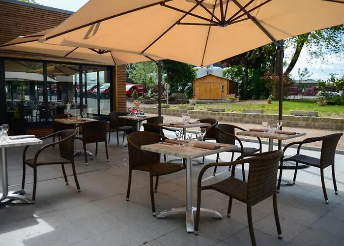 Hotel Logis La Lentillere - Restaurant Cote Parc