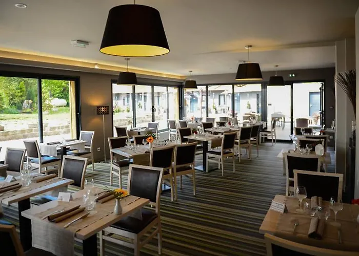 罗吉斯林提勒尔酒店（科特迪瓦parc餐厅） 拉勒塞勒