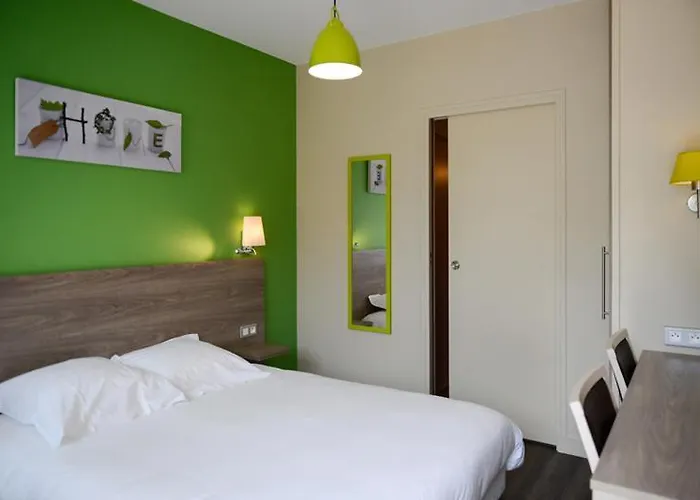 Logis La Lentillere - Restaurant Cote Parc Hotel