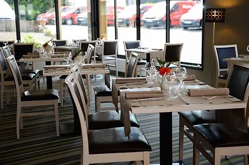 Logis La Lentillere - Restaurant Cote Parc Hotel Lalacelle