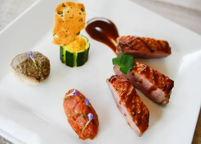 Hotel Logis La Lentillere - Restaurant Cote Parc Lalacelle